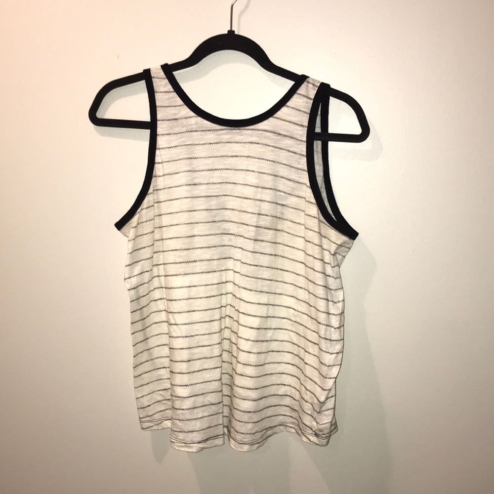 Black & white loose tank